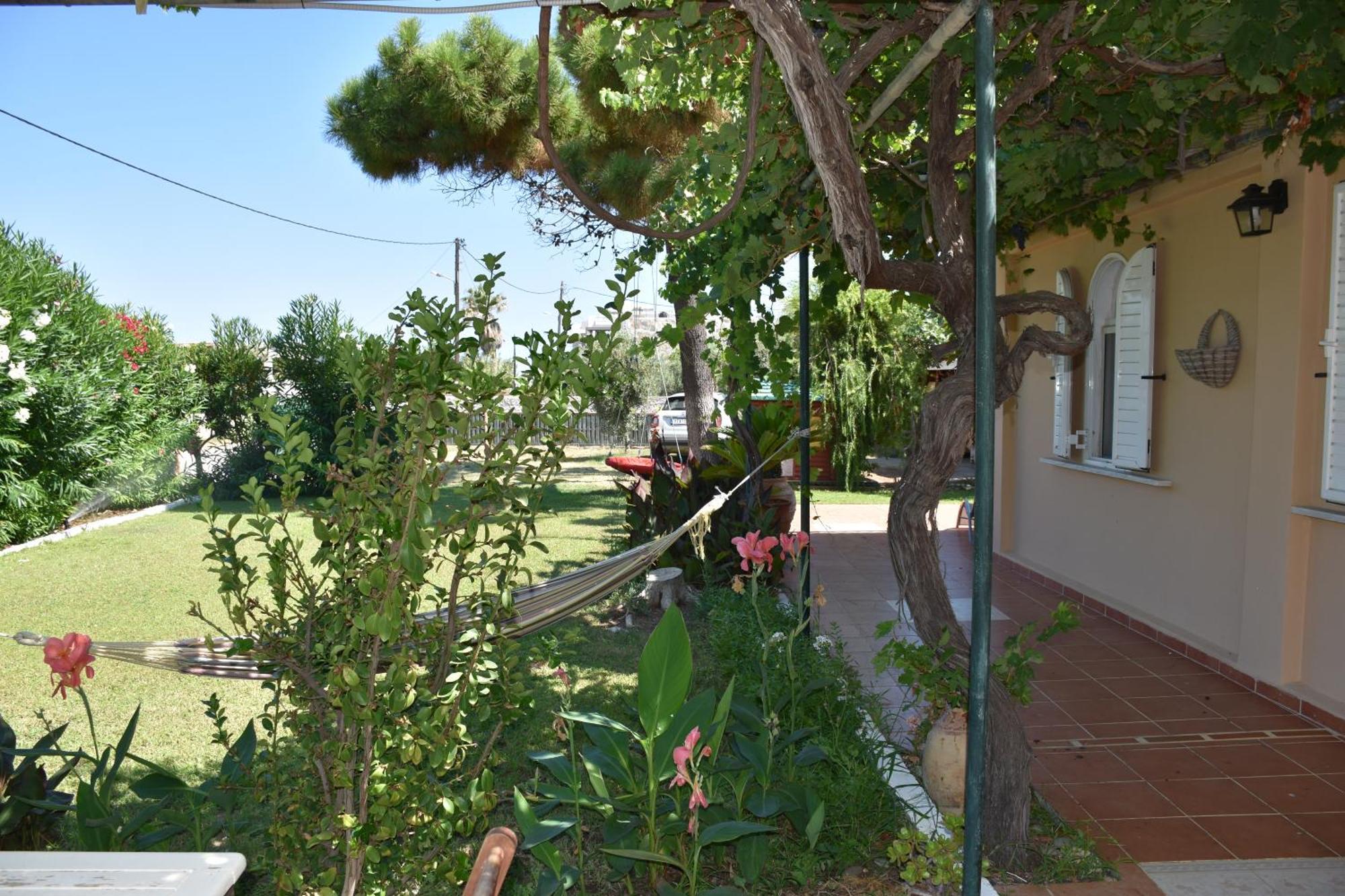 Villa Gerani يورانيون المظهر الخارجي الصورة