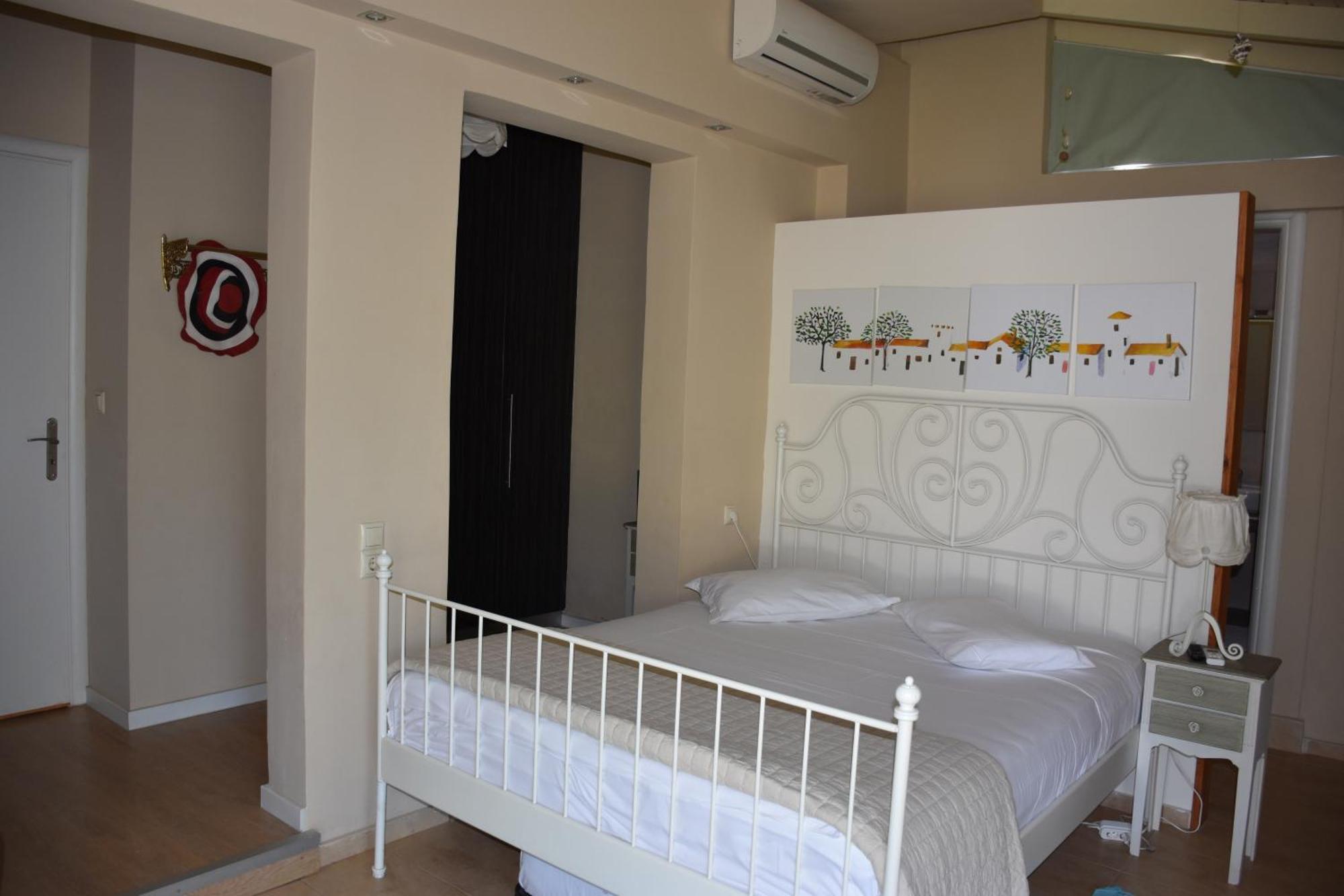 Villa Gerani يورانيون المظهر الخارجي الصورة